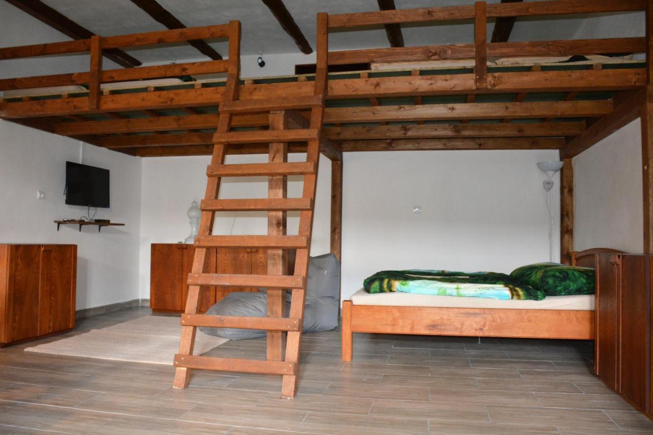Na Konske Farme Apartment Malecov Exterior foto