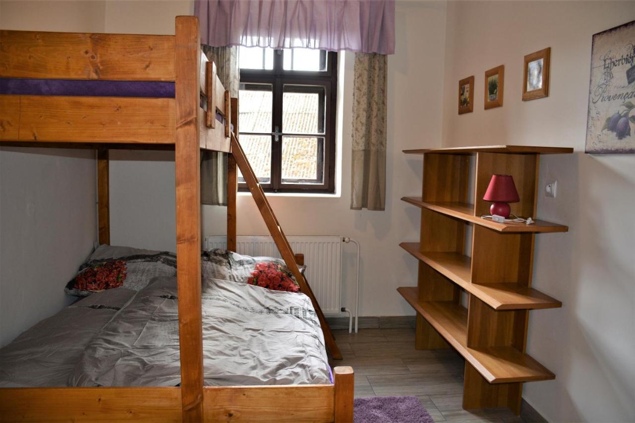 Na Konske Farme Apartment Malecov Exterior foto